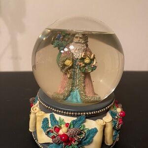 Vintage 1995 San Francisco Music Box Co. Snow Globe Santa Father Christmas